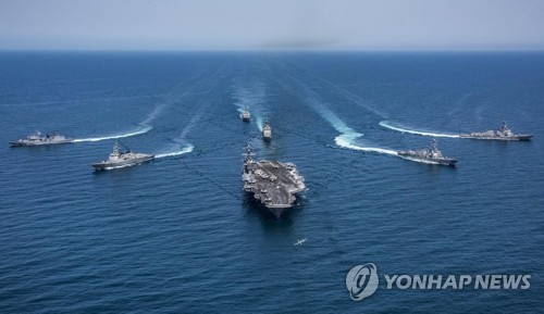미국 항공모함 칼빈슨호 참가 연합훈련 장면