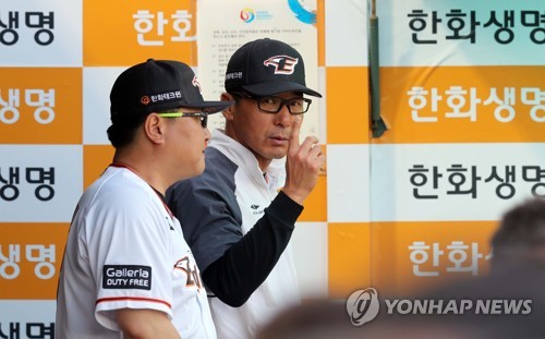 한화 임시선장 맡은 이상군 감독 대행