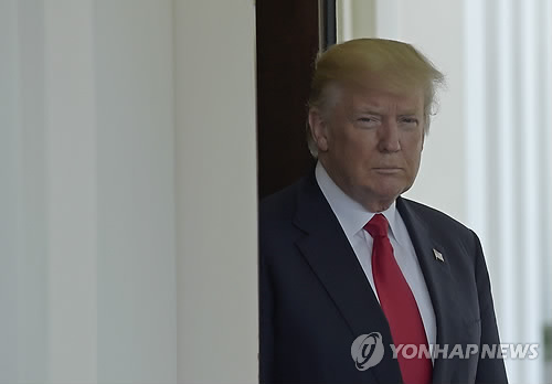 '트럼프 탄핵 개시하라' 여론 38%→43% 상승