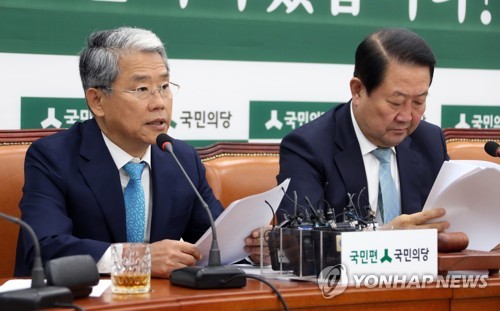김동철 "김상조, 의혹 아쉽지만 재벌개혁 헌신 감안 입장 정리"