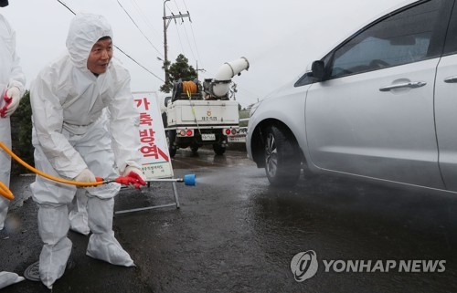 AI 방역 점검하는 김병원 농협중앙회장