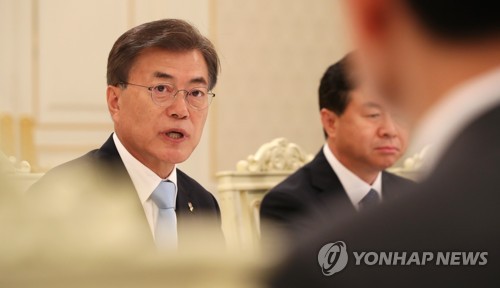 발언하는 문 대통령