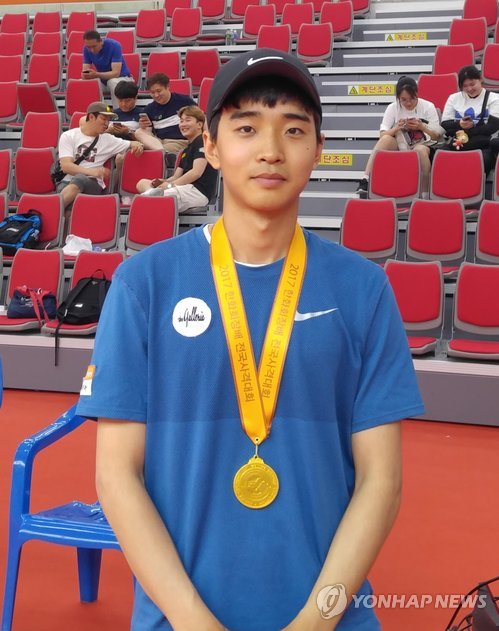 전국사격대회, 김청용 50m 권총 우승