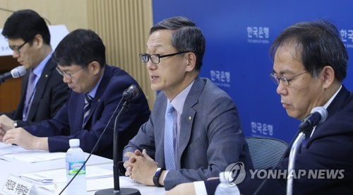 발언하는 허진호 한국은행 부총재보