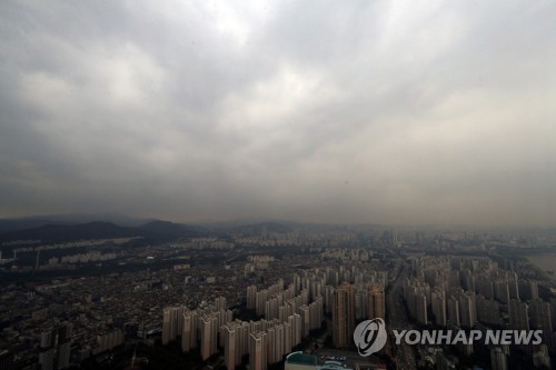 구름 낀 하늘