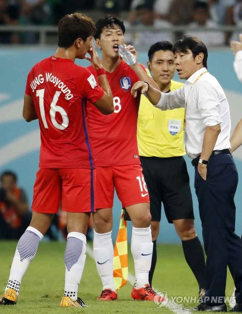답답한 신태용 감독