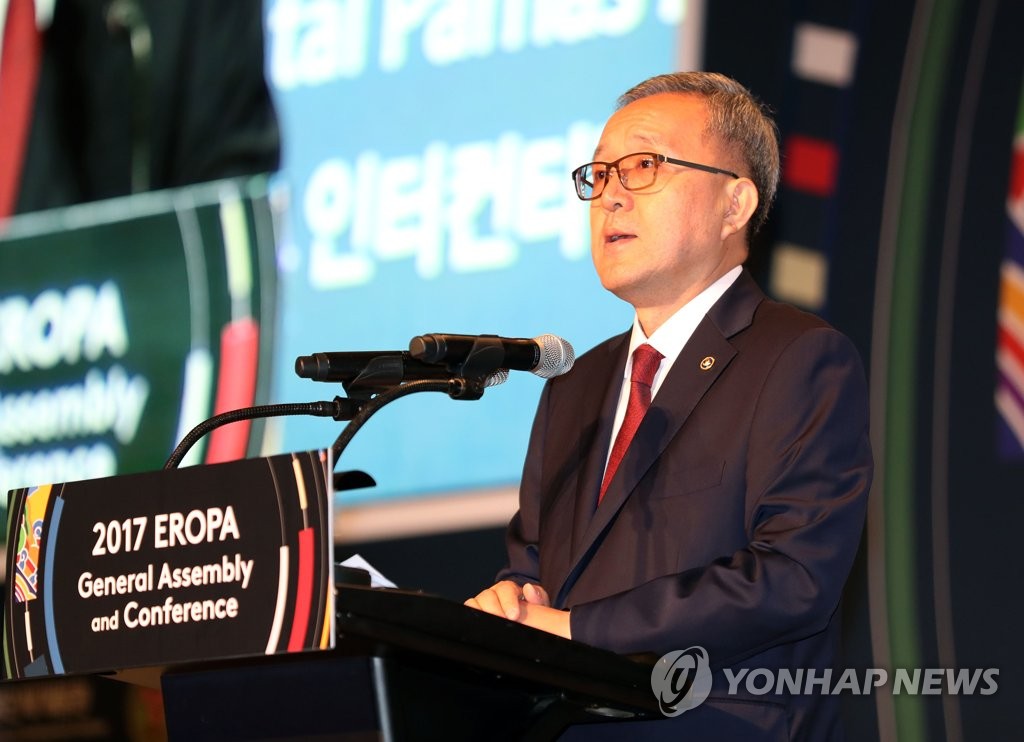 인사말 하는 김판석 인사혁신처장