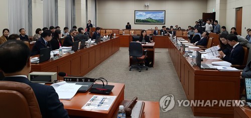 환노위, 근로시간 단축 법안 처리