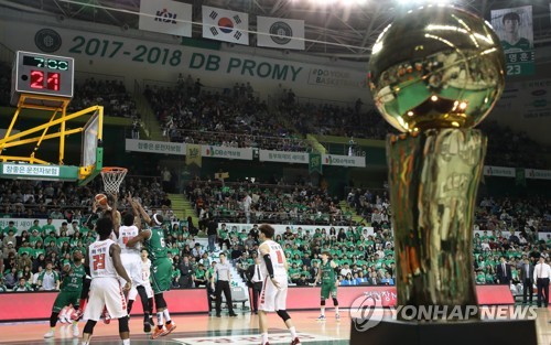 트로피의 주인공은 누구