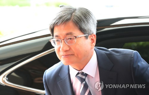 '최종 결정' 앞둔 김명수 대법원장