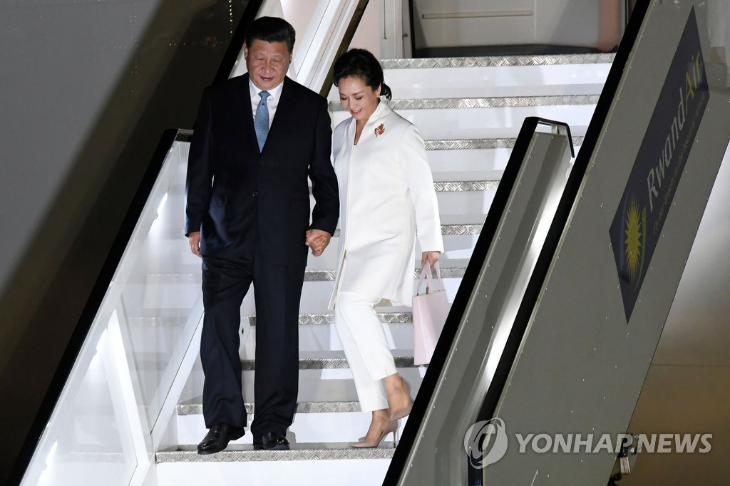 美매체 "中당국, '먹물 여성' 정신병원 강제입원"