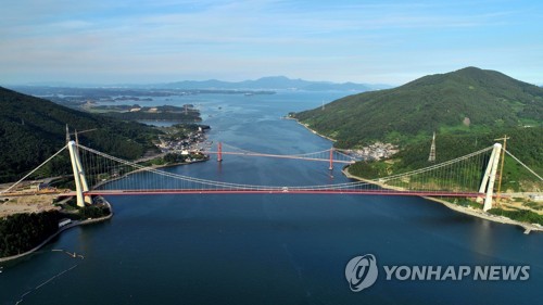 남해∼하동 잇는 새 연륙교인 '노량대교'