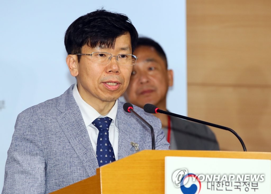 메르스환자 상태 설명하는 진료담당 김남중 교수