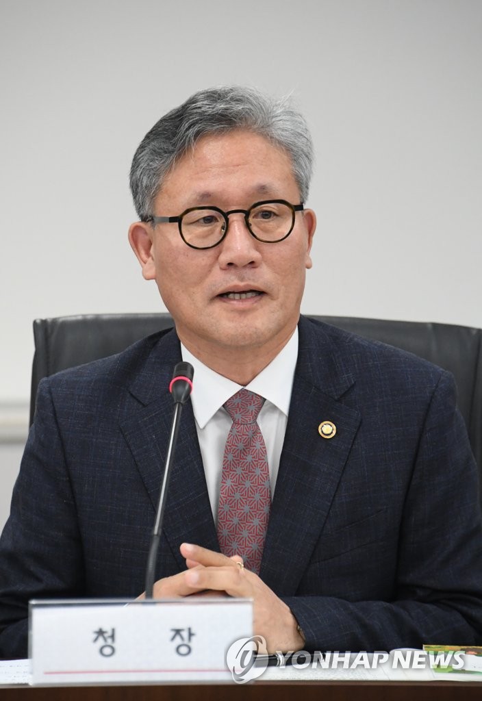 인사말 하는 김재현 청장