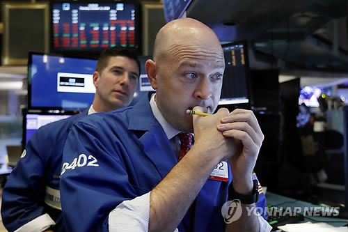 뉴욕증시, 물가 둔화에도 공포 지속…다우 2.13% 급락