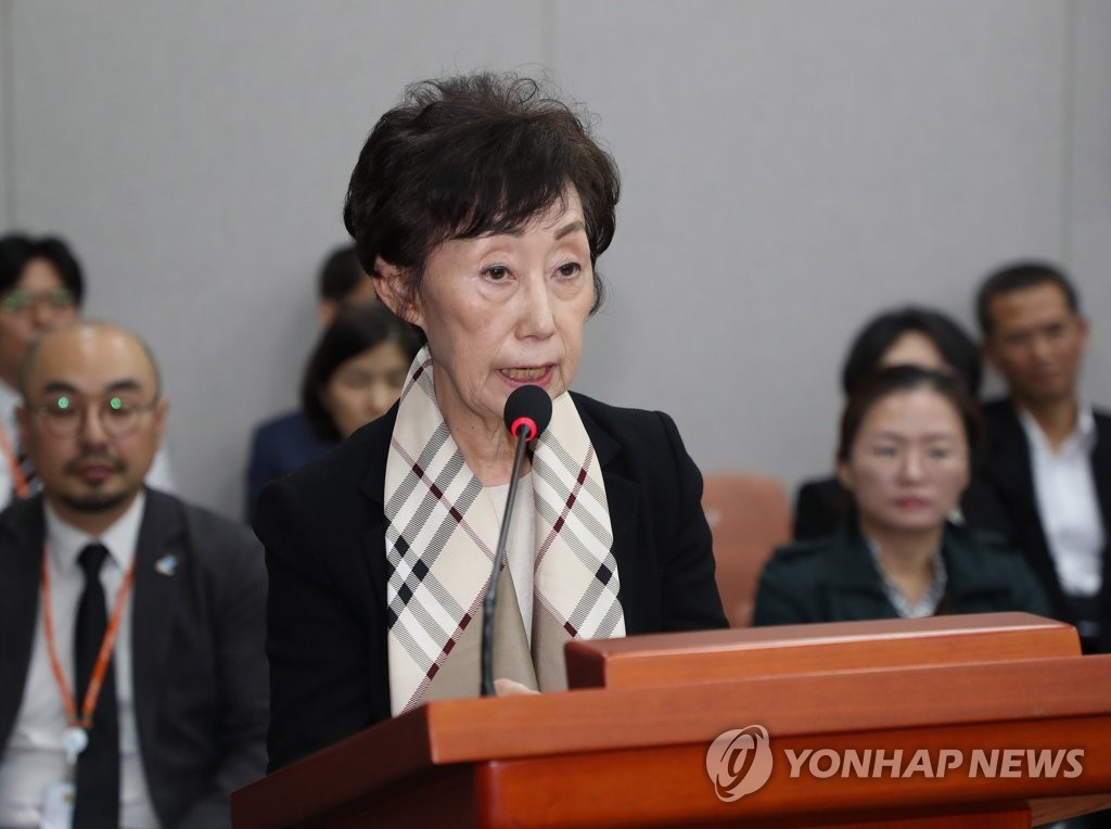 인사말 하는 최영애 국가인권위원장