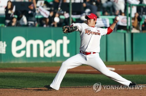역투하는 SK 김태훈