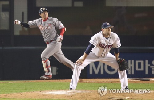 최정 '경기는 끝까지 해봐야지'