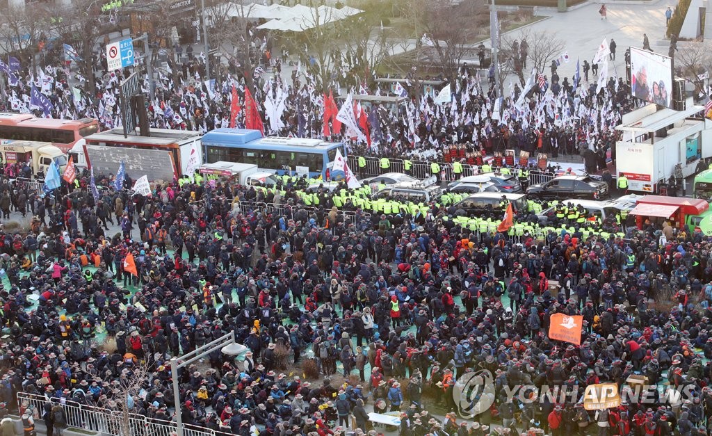 이석기 석방대회와 태극기 집회
