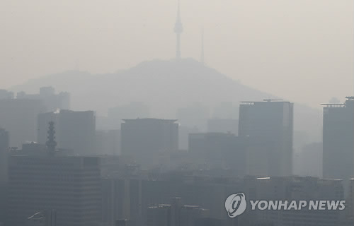 미세먼지 덮인 서울