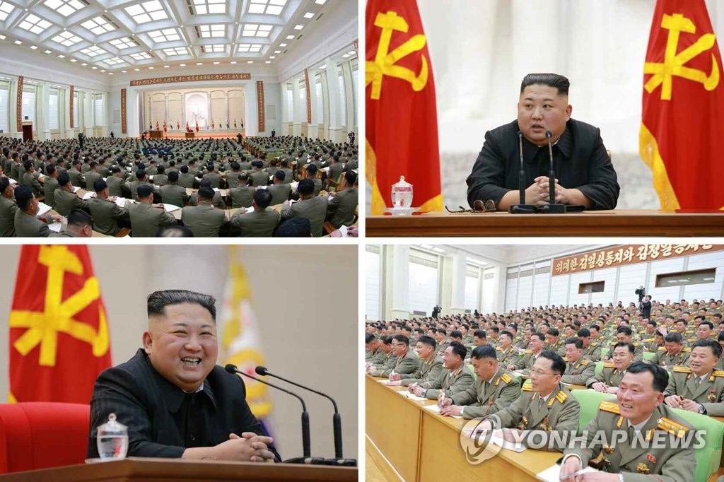 연설하는 김정은