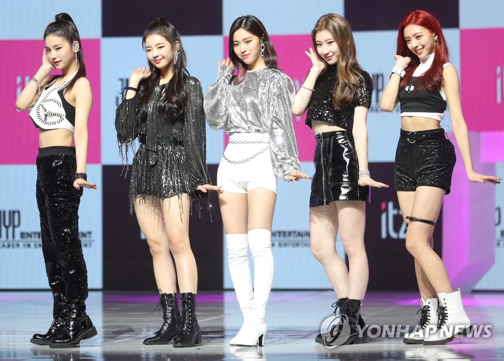 La banda femenina surcoreana ITZY La banda femenina surcoreana ITZY