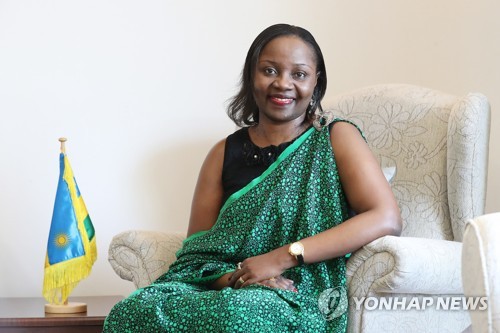 (Interview Yonhap) Ambassadeur Emma Isumbingabo : «Le Rwanda et la Corée partagent le désir de se développer»