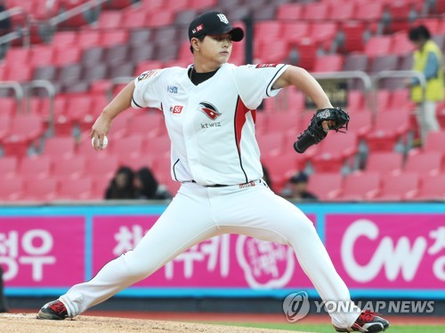 kt 선발투수 김민