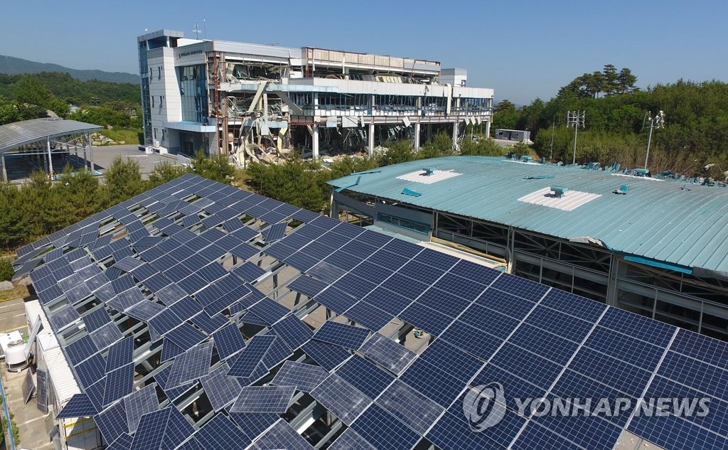 처참히 부서진 강릉 벤처공장 사고현장