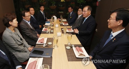 농림·환경·국토·해양 장관과 오찬하는 이해찬