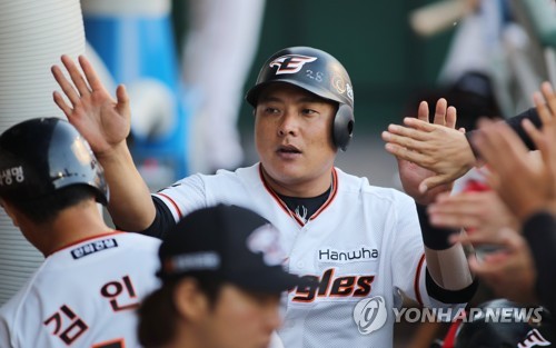 김태균, 추격의 투런포