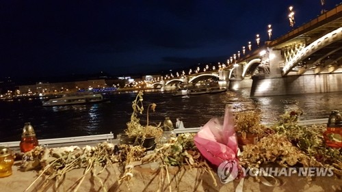 다뉴브강 침몰 사고 현장…다시 운항하는 유람선들