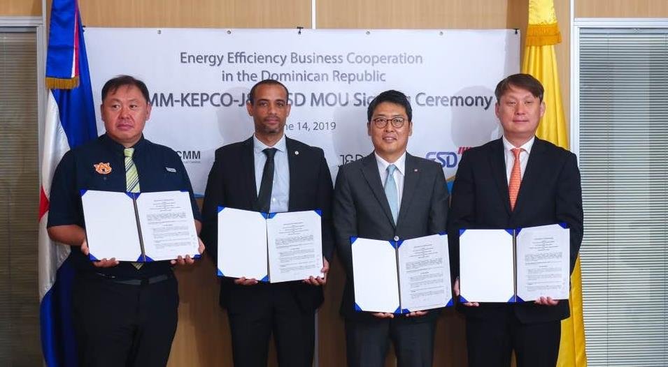 MOU entre KEPCO y la República Dominicana MOU entre KEPCO y la República Dominicana