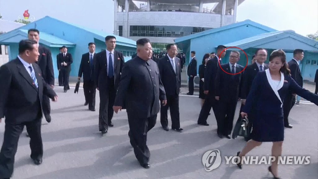 남측에 '첫선' 보인 장금철