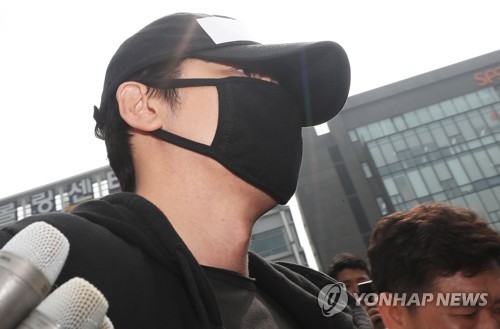 성폭행 혐의 강지환 검찰 송치