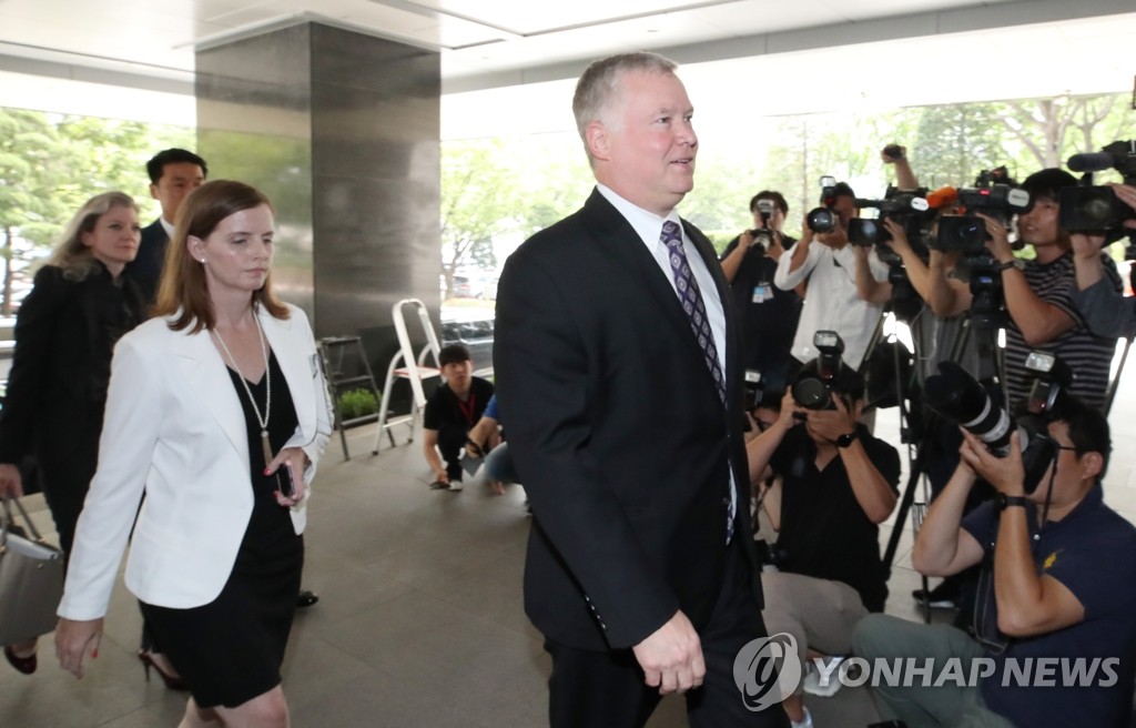 김현종 국가안보실 2차장 면담나선 스티븐 비건