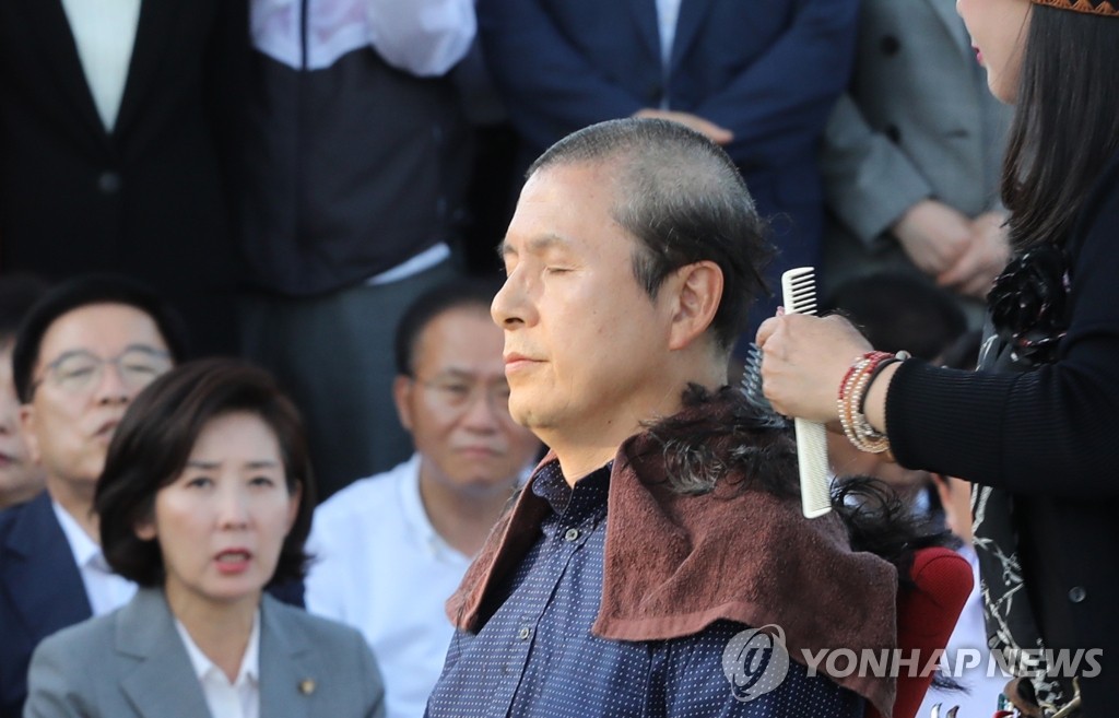 Political fighting over justice minister Political fighting over justice minister