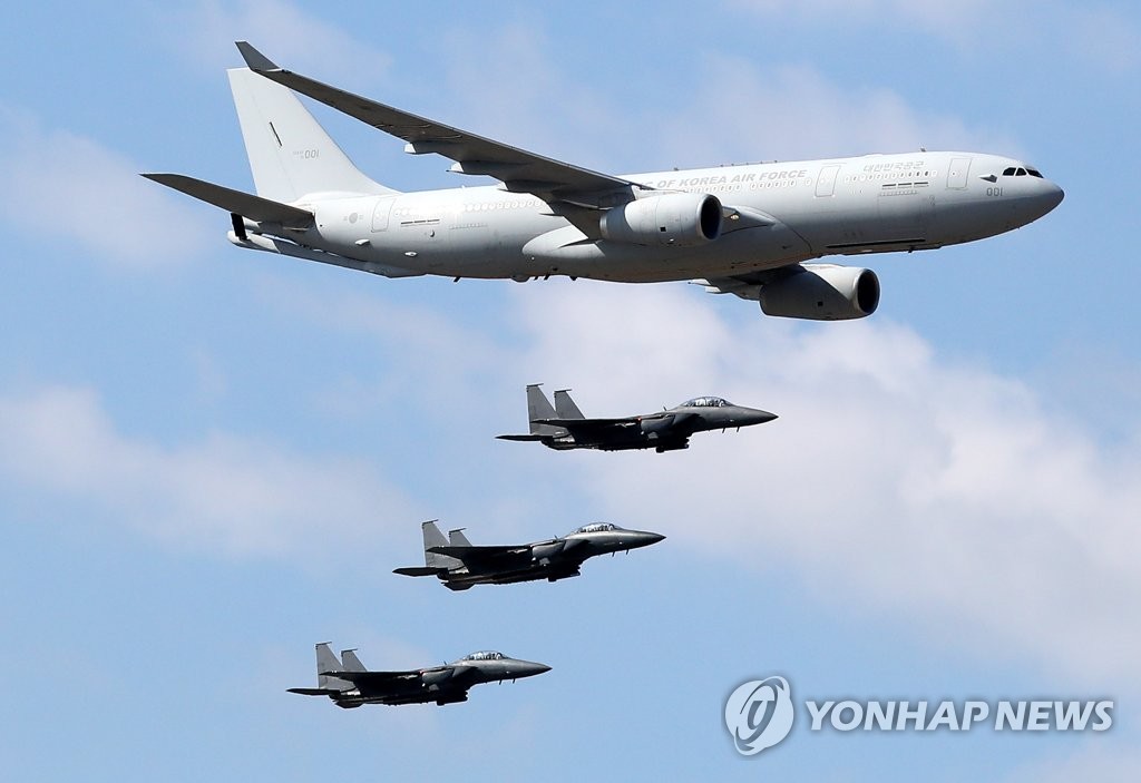 공중급유기와 F-15K