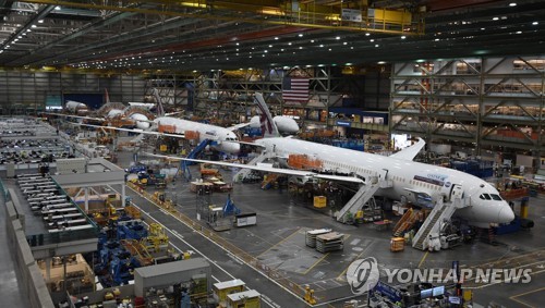 '보잉 팩토리 항공기 생산라인'