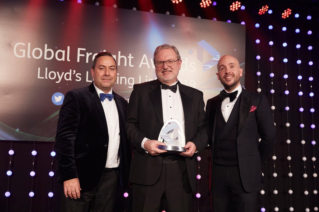 HMM wins Global Freight Award HMM wins Global Freight Award