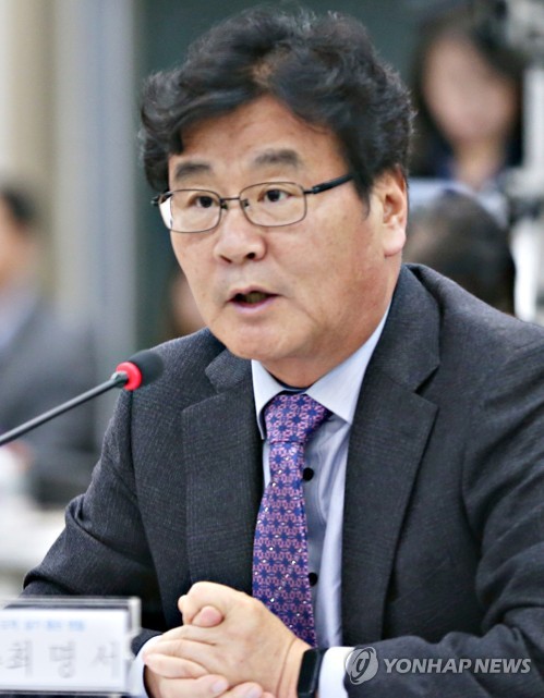 인사말 하는 최명서 영월군수