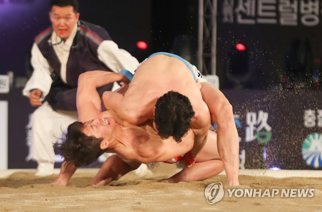 박현욱을 누르고 준결승전에 오르는 유환철