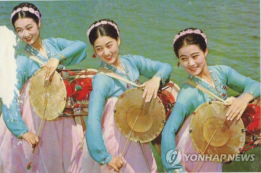 북한 김정은 생모 고용희씨 20대 시절 미공개 사진