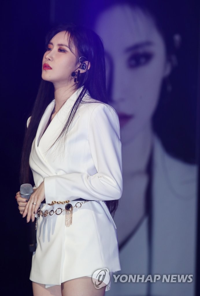 Yeji releases new album Yeji releases new album