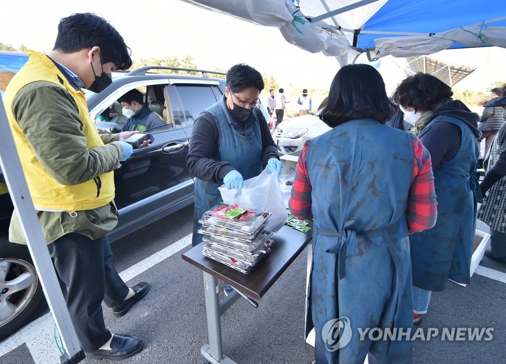 제주광어회도 '드라이브 스루'로 산다