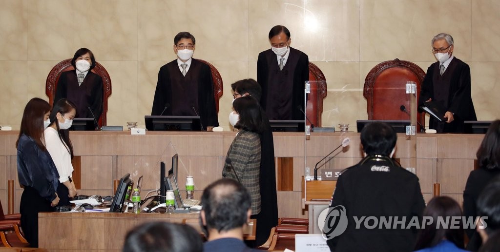 '그림 대작' 사건 공개변론 참석하는 권순일 대법관