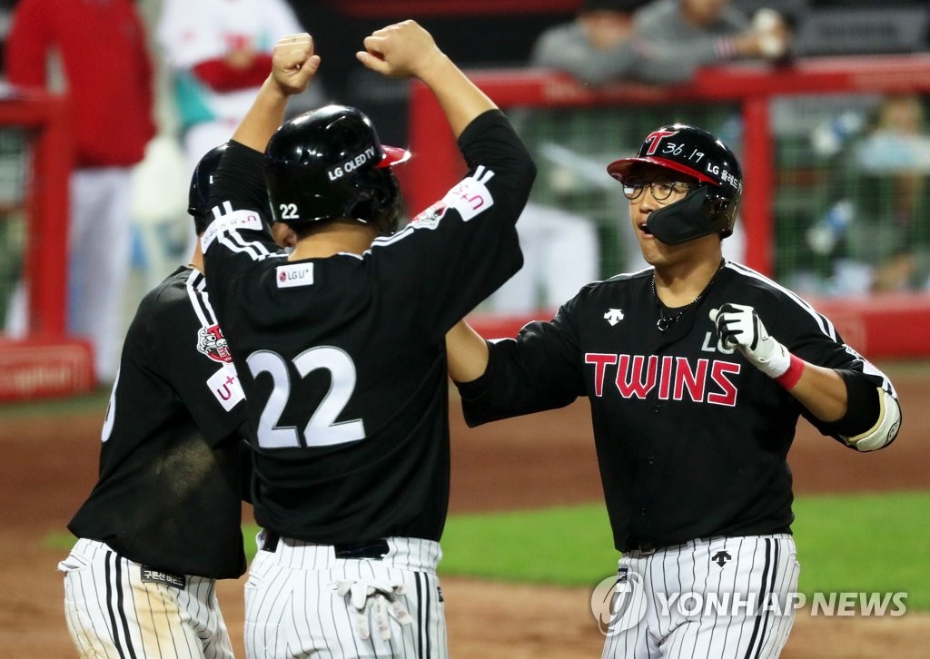 LG Twins' Chae hits three-run homer LG Twins' Chae hits three-run homer