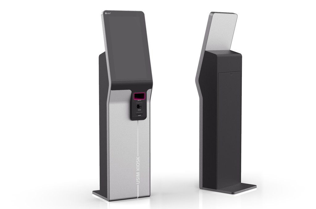 This photo, provided by LG Uplus Corp. on June 23, 2020, shows digital kiosks that will be used in the company's new contactless store. (PHOTO NOT FOR SALE) (Yonhap)