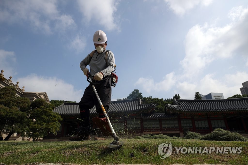 언젠가 다시 만날 관람객들을 기다리며
