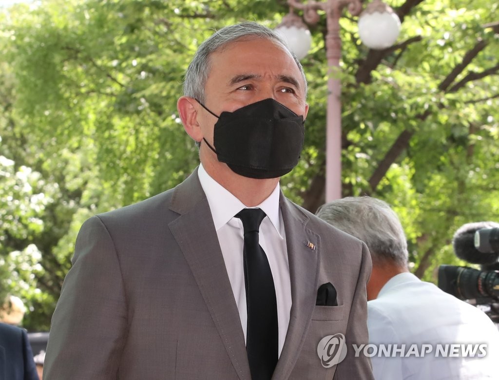 해리스 미 대사, 고 박원순 서울시장 빈소 조문